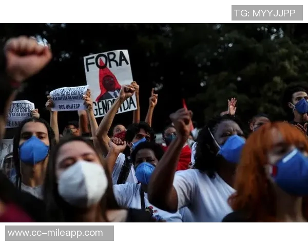 斯普利特下课引发争议队记称接手仓促人员不整难以全怪他 斯普利特下课引发争议队记称接手仓促人员不整难以全怪他