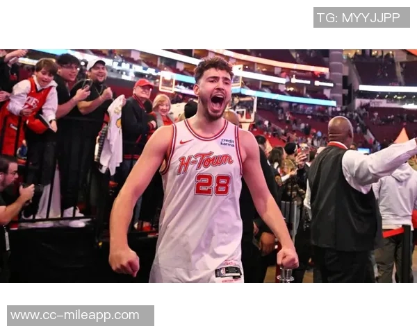 考辛斯称赞申京实力强大但火箭仍需提升控卫位置并合理利用KD的进攻能力