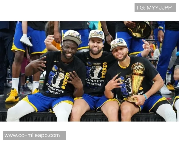 库里超远三分精准无比追梦离队后勇士重拾胜利之路